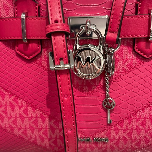 Michael Kors Hamilton Small Satchel Shoulder Crossbody Bag 
Electric Pink
NWT - Picture 8 of 16